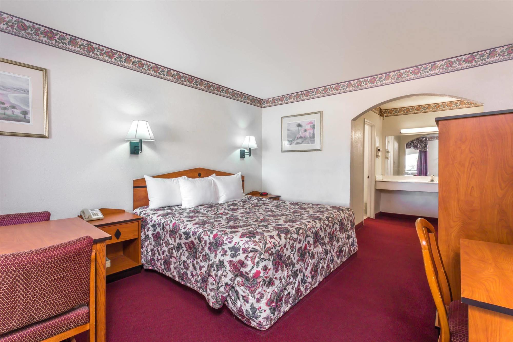Days Inn By Wyndham Airport - Phoenix Extérieur photo